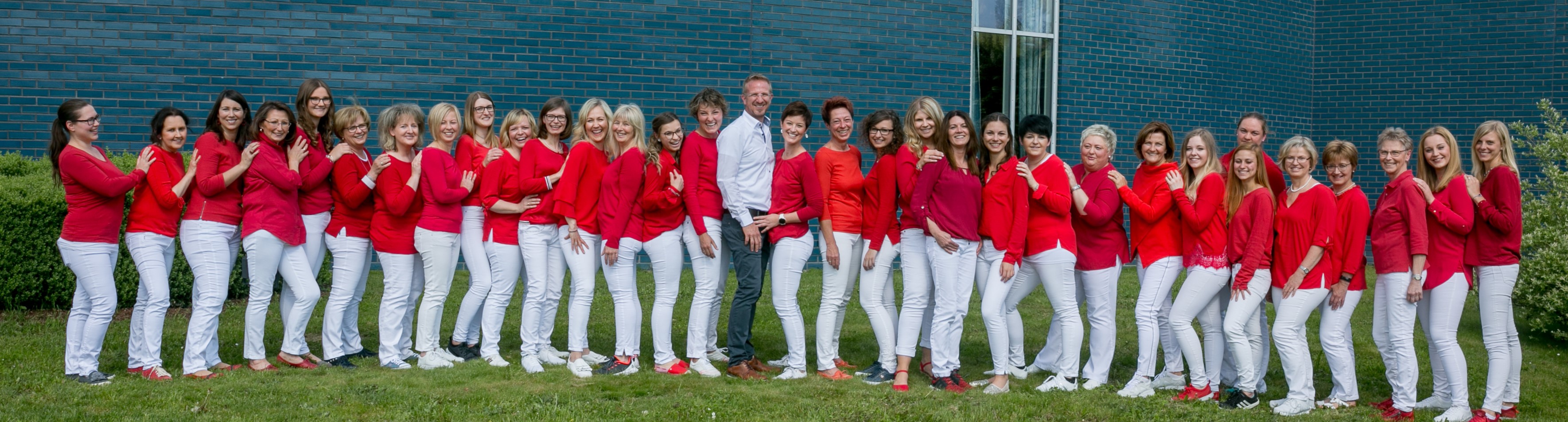 Das Team der Sonnen-Apotheke Bad Kötzting Teambild der Sonnen-Apotheke Bad Kötzting